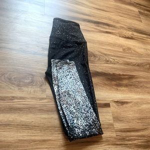 Beyond Yoga Alloy Ombré Midi Leggings